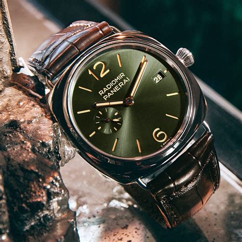 small version watch like panerai radiomir|radiomir quaranta price.